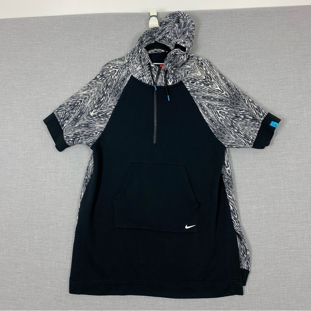 Nike N7 Short Sleeve Hoodie Patterned Kangaroo Pocket